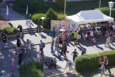 Luftaufnahme des BAKS-Standes beim Kunstfest 2024